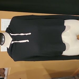 Alya cropped hooded sweater